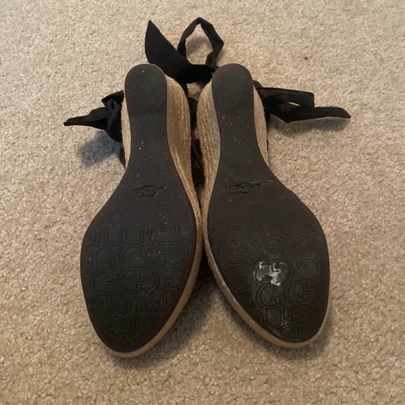 😎Ugg Lucianna wedge😎 - Picture 7 of 8